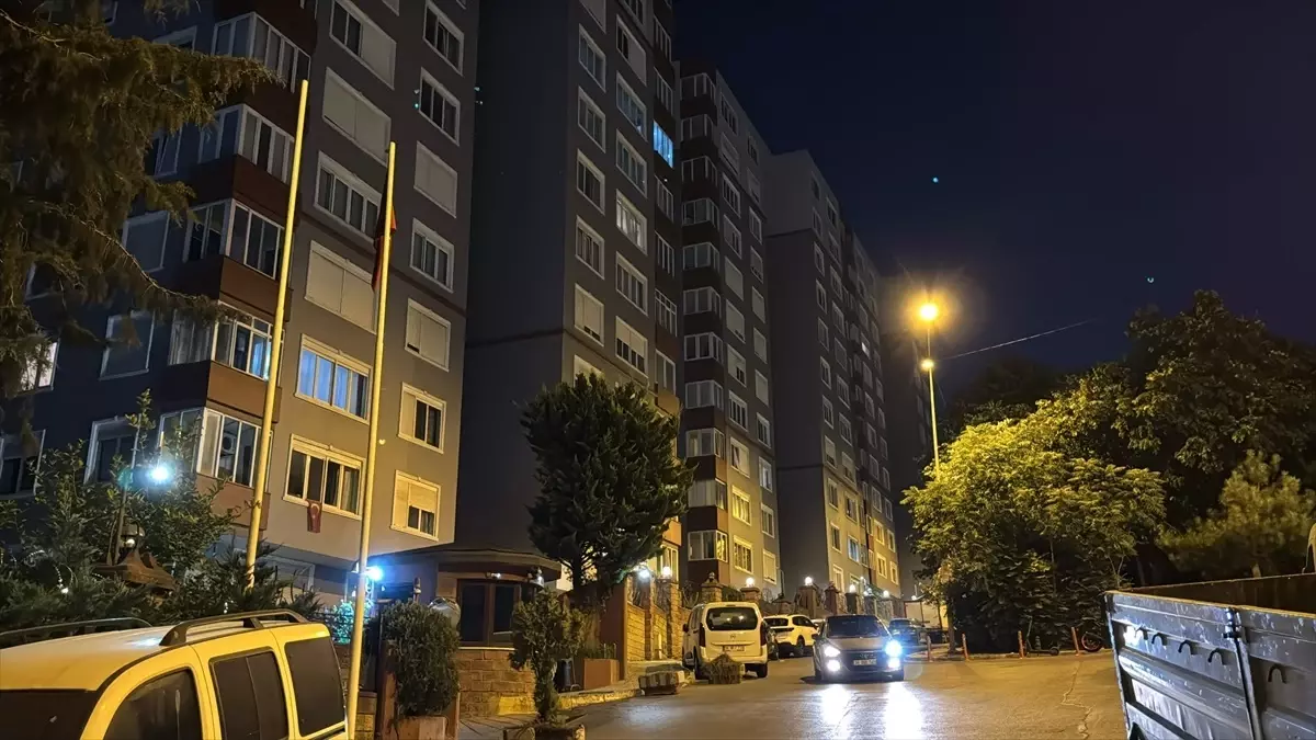 Yarış Spikeri Esen Gök Bakırköy'de Ölü Bulundu