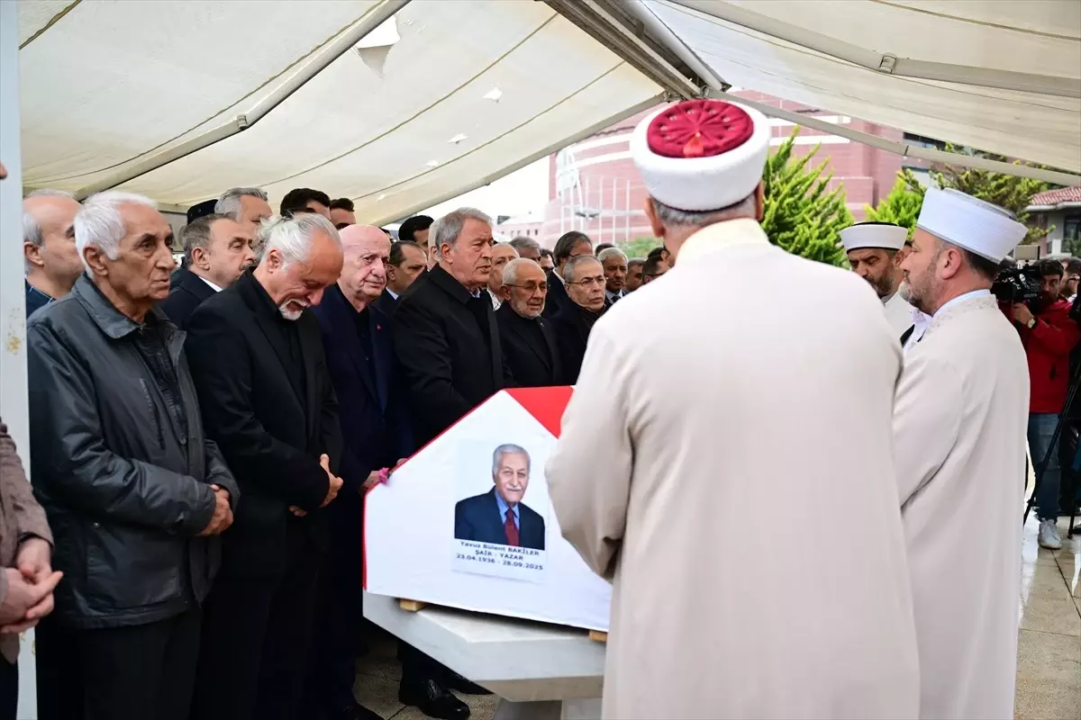 Yavuz Bülent Bakiler, son yolculuğuna uğurlandı