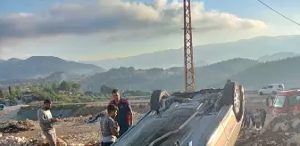 Hatay'da Devrilen Otomobilin Sürücüsü Yaralandı