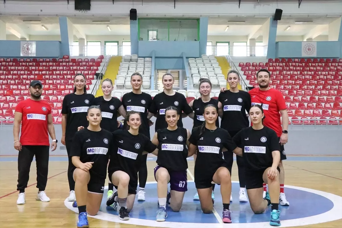 Yozgat’ın Kadın Hentbol Takımı 1. Lig'de Mücadele Edecek