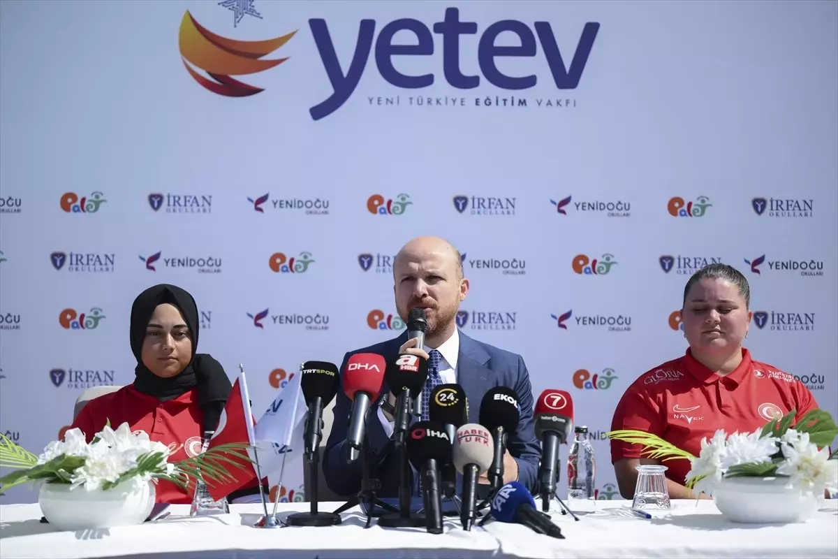 YETEV ve Yenidoğu Okulları'ndan Milli Okçulara Burs Desteği