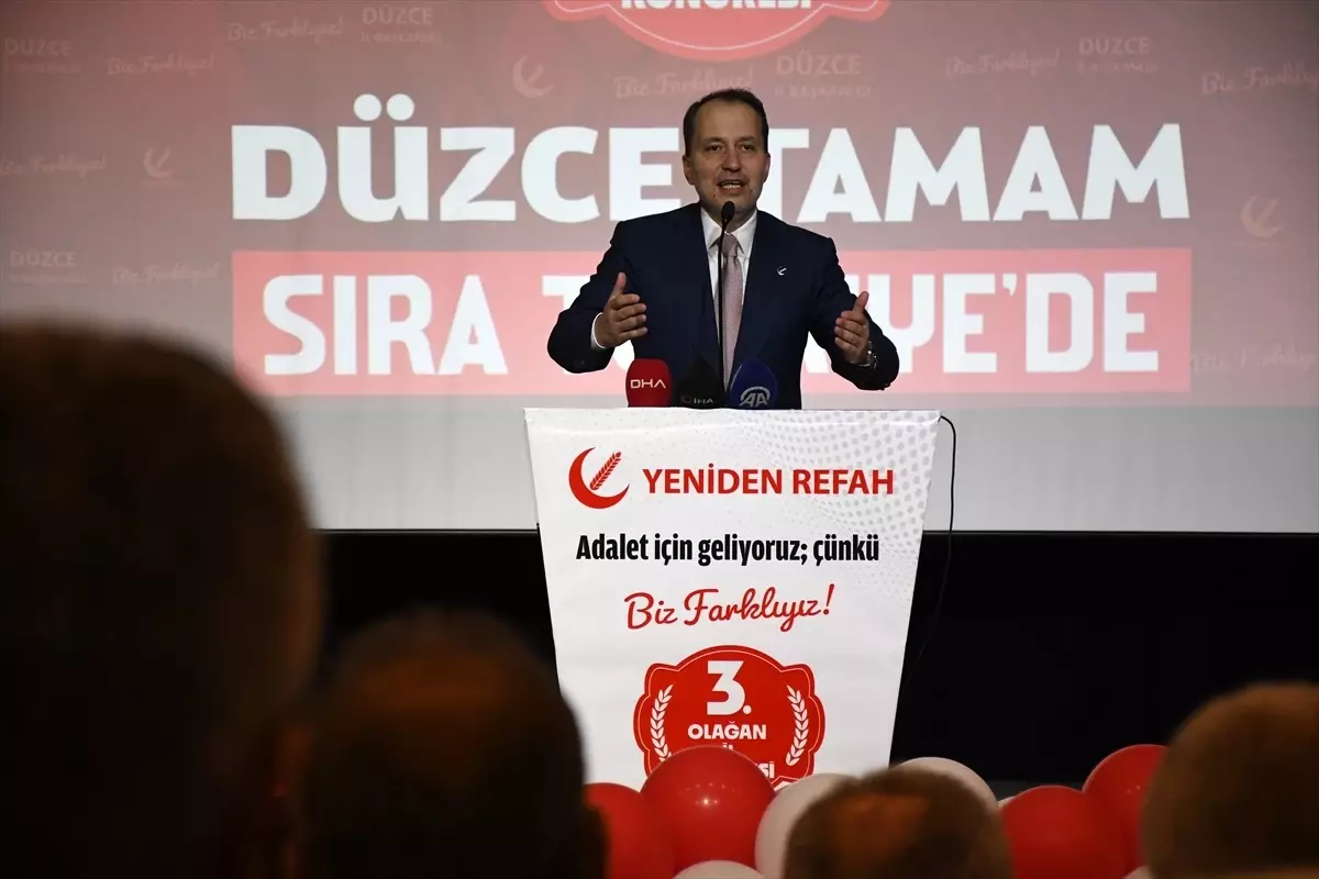 Fatih Erbakan Düzce Kongresi'nde Orta Doğu'daki Gelişmeleri Değerlendirdi