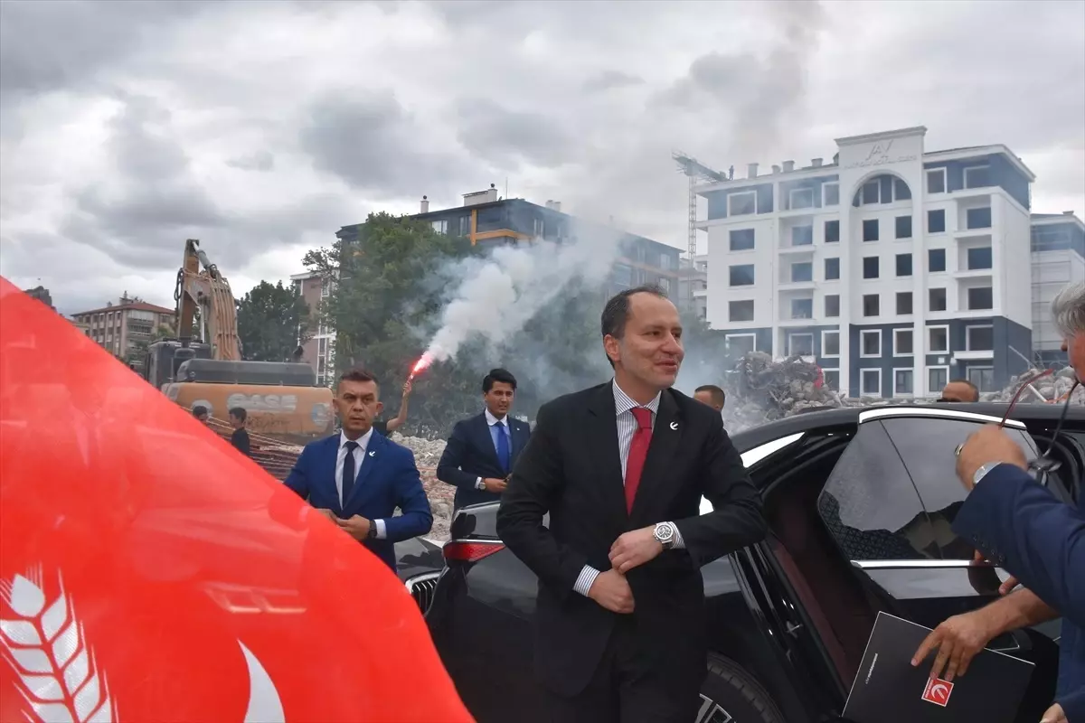 Yeniden Refah Partisi Genel Başkanı Erbakan, partisinin Afyonkarahisar Kongresi'nde konuştu Açıklaması