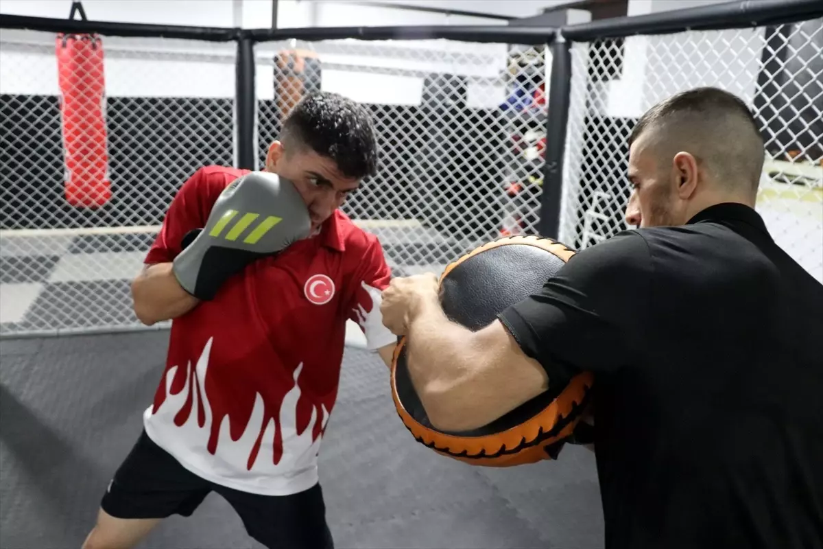 Yusuf Eren Yıldırım: Yenilmez Kick Boksçu Avrupa Şampiyonası'na Hazırlanıyor