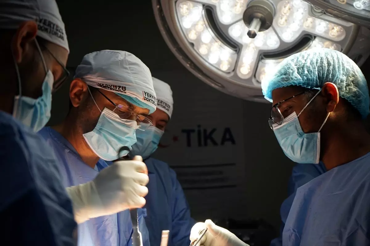 Yeryüzü Doktorları&apos;ndan Etiyopya&apos;da İlk Artroskopik Cerrahi
