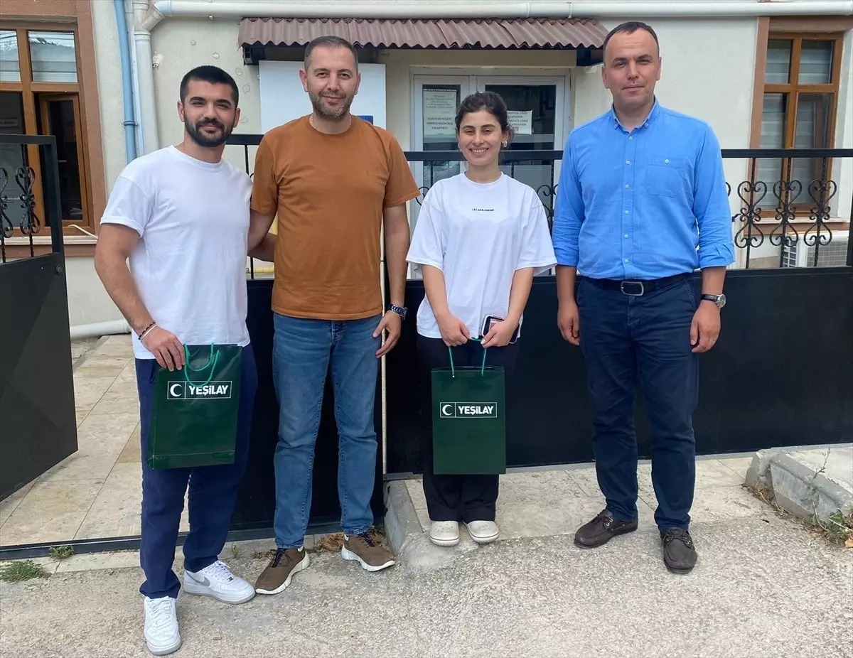 Yeşilay Amasya, Sağlık Çalışanlarını Ziyaret Etti