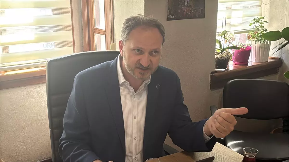 Yeşilay Başkanı Dinç: 'Bağımlılıkla Mücadele Mukaddes Bir Görev'