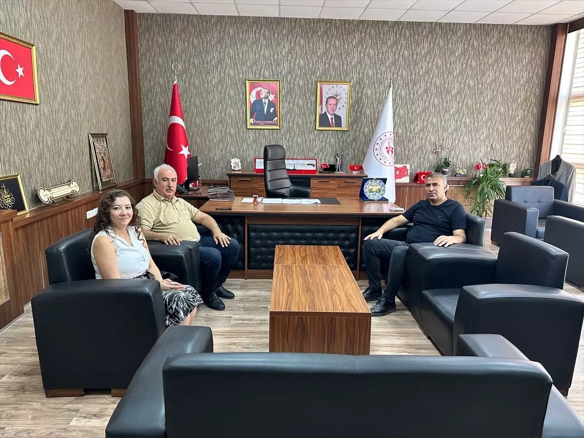 Yeşilay Hatay Şubesinden Gençlik ve Spor İl Müdürü'ne Ziyaret