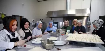 Yeşilay'dan Yaz Kur'an Kursuna Katılan Çocuklara Sağlıklı İkramlar