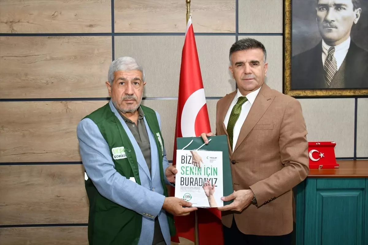 Yeşilay Şanlıurfa Şubesi'nden İl Milli Eğitim Müdürü'ne Ziyaret