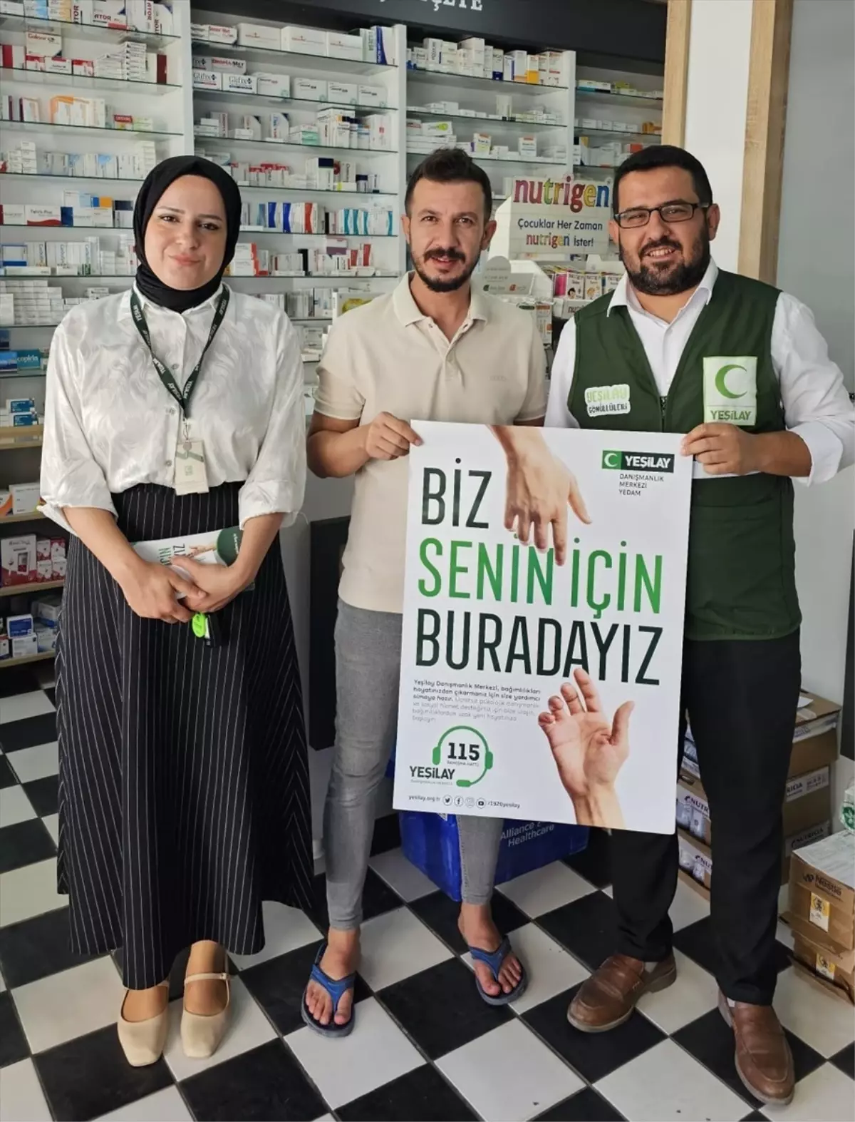 Yeşilay'dan Eczanelere Ziyaret: Bağımlılıkla Mücadele İçin Seferberlik