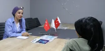 Yeşilay Eğitimiyle Ağabeyine Destek Olan Genç Kadın