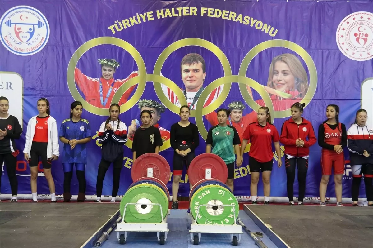 Türkiye Halter Şampiyonası Sivas'ta Başladı