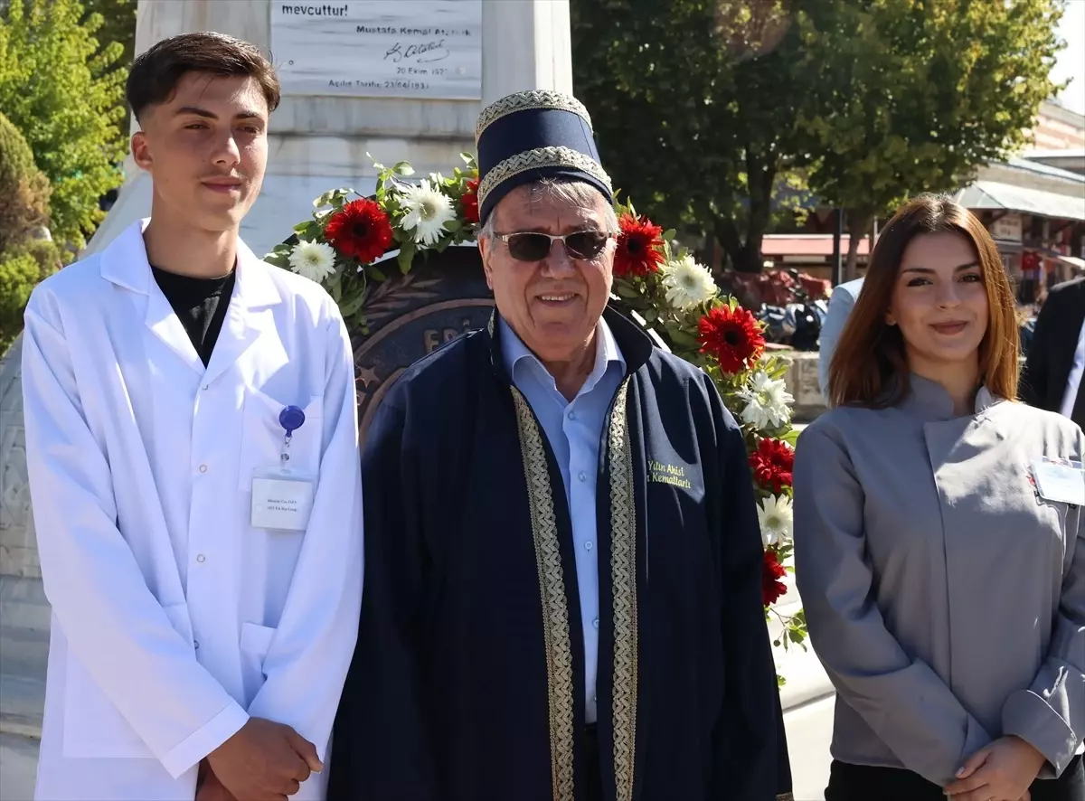 Yılın Ahisi Feridun Kemallarlı'dan Genç Esnaflara Sabır Tavsiyesi