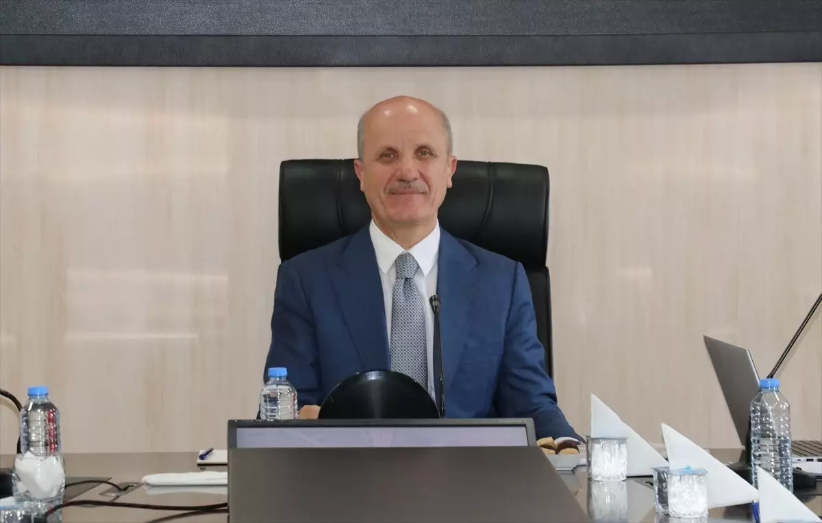 YÖK Başkanı Özvar, Ağrı'da şehit ve gazi yakınlarına açılan kontenjanları açıkladı Açıklaması