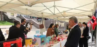 Yozgat'ta Kadın Kursiyerlerin El Emeği Sergilendi