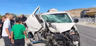 Yozgat'ta İki Otomobil Çarpıştı: 5 Yaralı