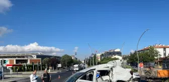 Yozgat'ta Minibüs ve Otomobil Çarpıştı: 1 Ölü, 2 Yaralı