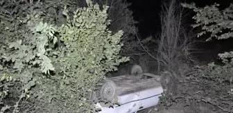 Yozgat'ta Otomobil Şarampole Devrildi: 4 Yaralı