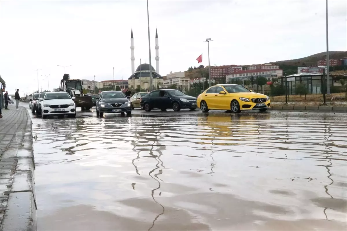 Yozgat'ta Sağanak Yağmur Hayatı Olumsuz Etkiledi