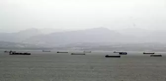 Karadeniz'de Fırtına Uyarısı: Yük Gemileri Sığınak Arıyor