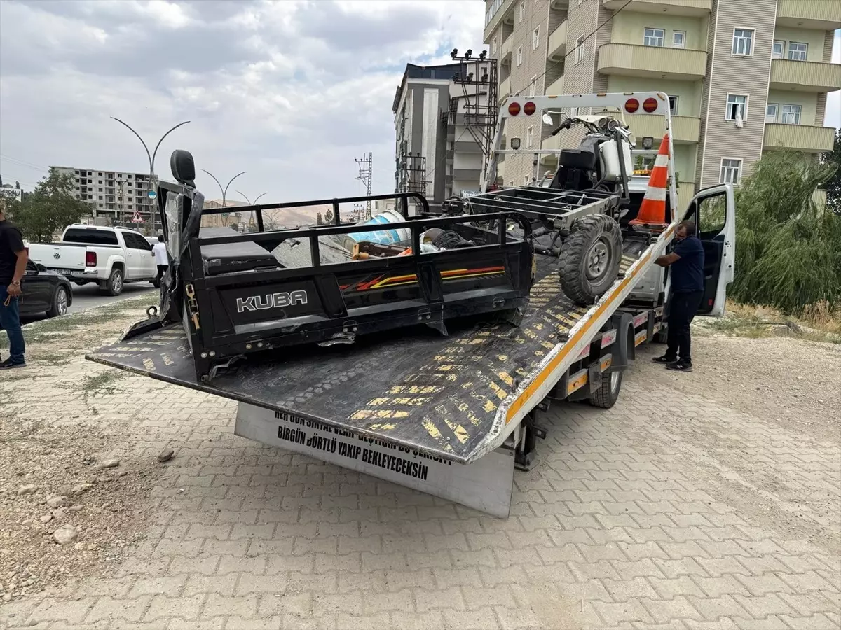 Hakkari'de Trafik Kazası: Motosiklet Sürücüsü Yaralandı