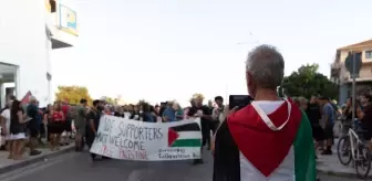 Yunanistan'da İsrailli Yolcu Gemisi Protesto Edildi