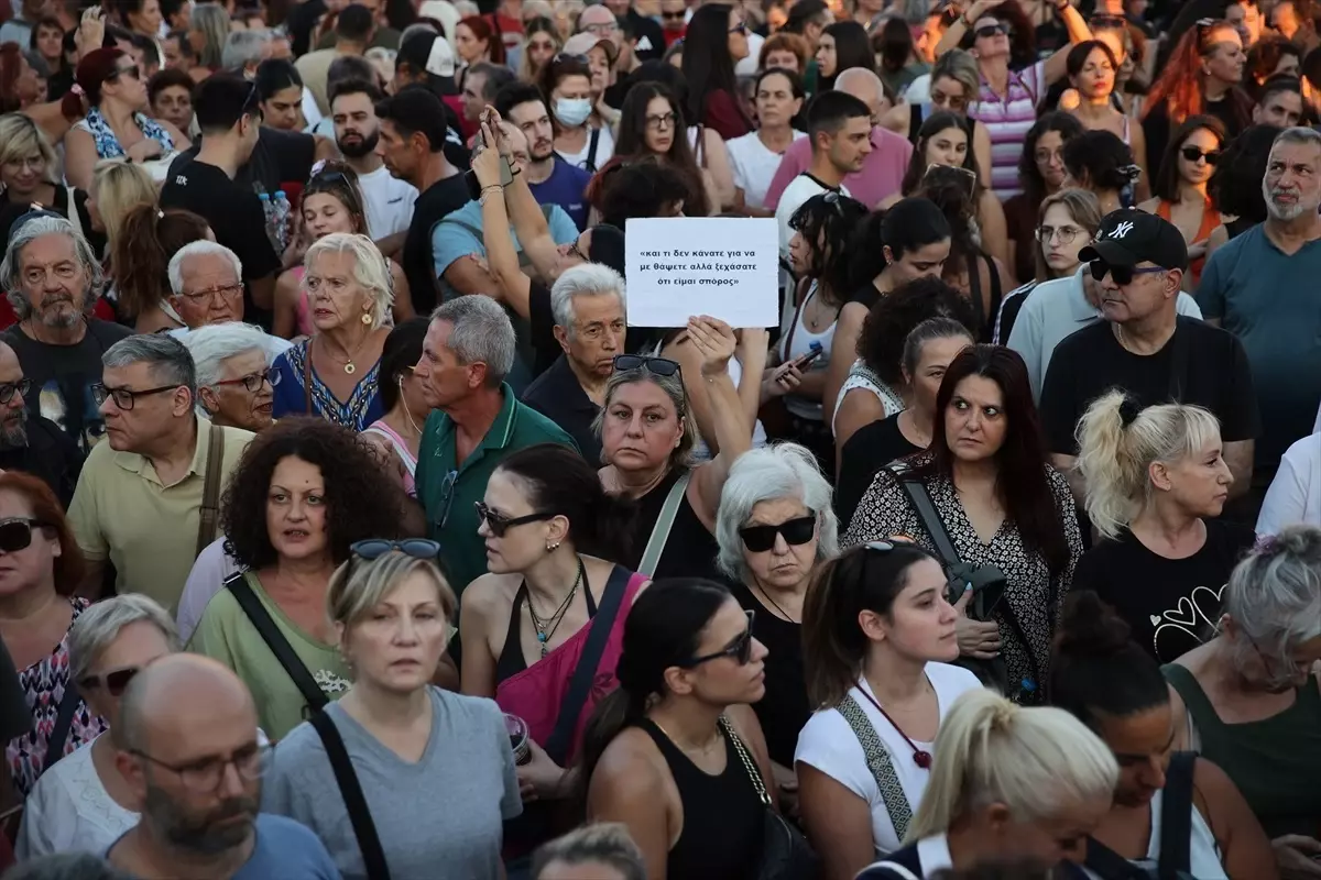 Yunanistan'da Tembi Tren Kazası Protestoları Gerginliği