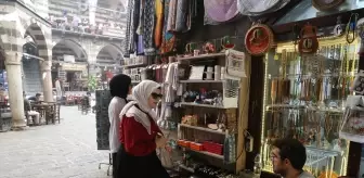 Yurtlarda ücretsiz konaklayan gençler tatil için Diyarbakır'a geldi