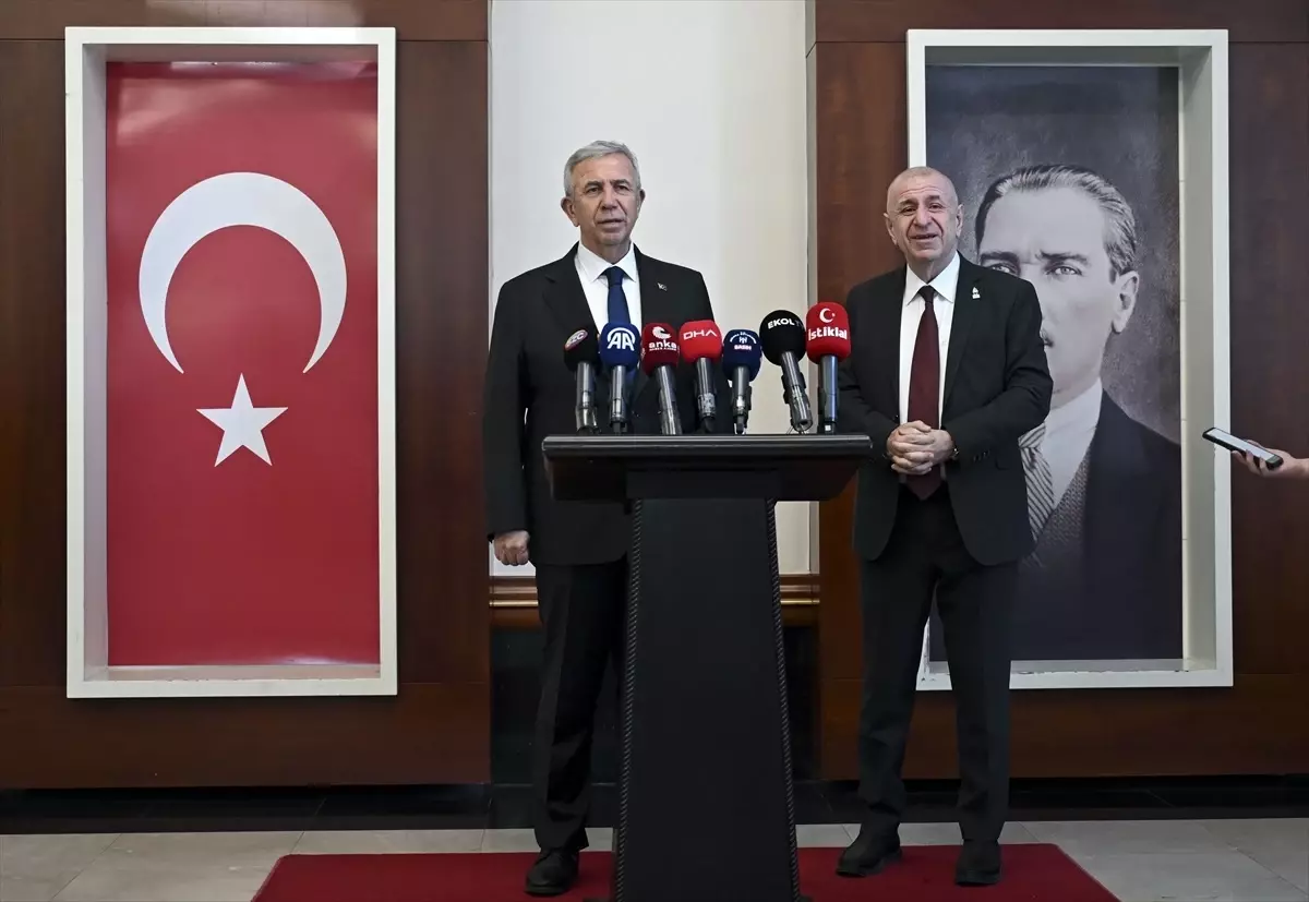 Ümit Özdağ ve Mansur Yavaş'tan Ortak Basın Açıklaması