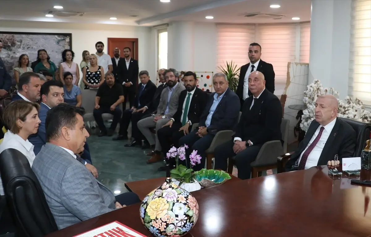 Ümit Özdağ Adana'da Çeşitli Ziyaretler Gerçekleştirdi