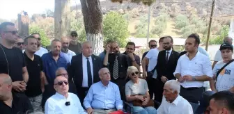 Ümit Özdağ, İzmir Ödemiş'teki Yangın Bölgesini Ziyaret Etti