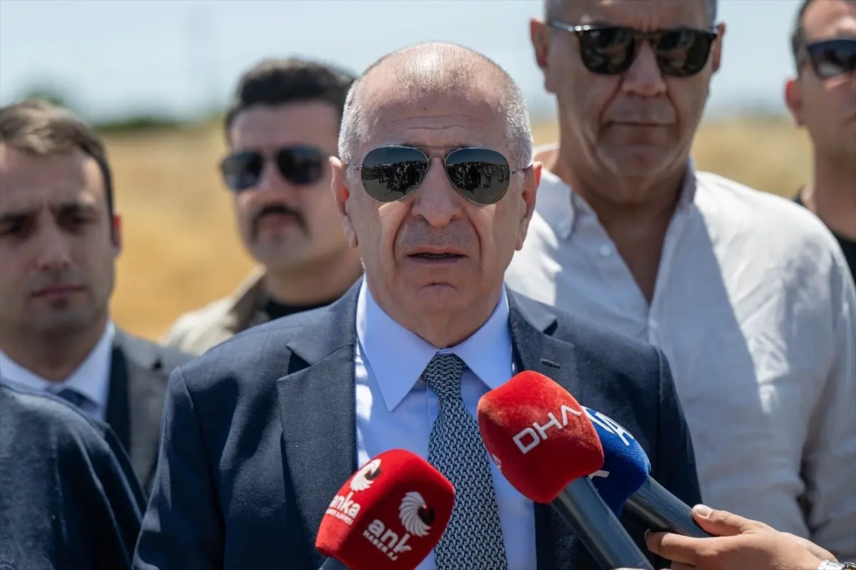 Ümit Özdağ, Ekrem İmamoğlu'nu Cezaevinde Ziyaret Etti