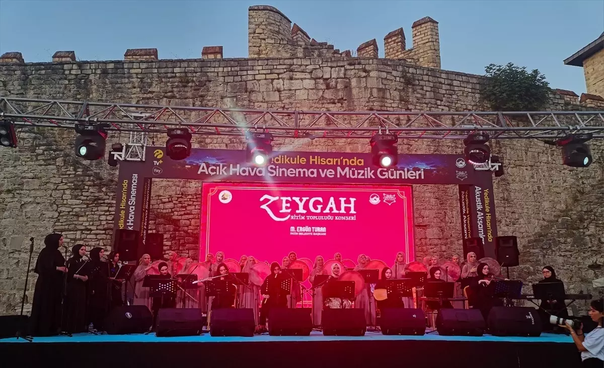 Zeygah Ritim Topluluğu Yedikule Hisarı'nda Konser Verdi