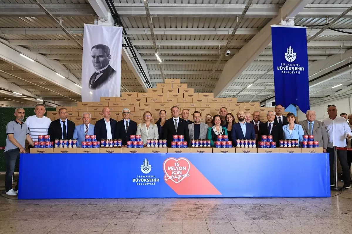İBB, 2025 Kurban Bağış Kampanyası Kapsamında İhtiyaç Sahiplerine Konserve Dağıttı