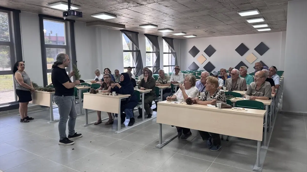 Zonguldak'ta 60 Yaş Üstü Bireyler İçin 'Tazelenme Üniversitesi' Projesi Başladı