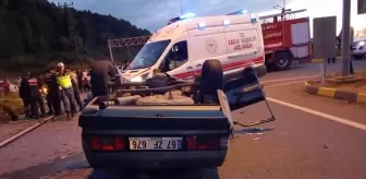 Zonguldak'ta Jandarma Araçlarına Çarpan Sürücü Hastaneye Kaldırıldı