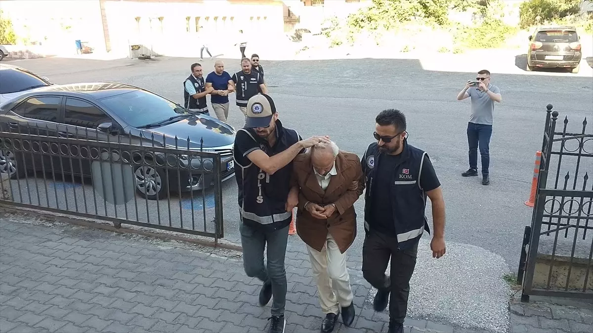 Zonguldak'ta Tefecilik Operasyonu: Baba ve Oğlu Gözaltına Alındı