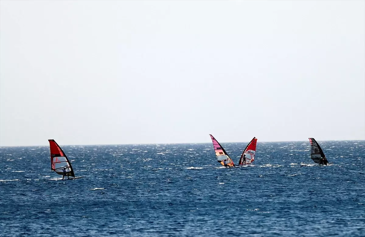 Züber TYF Windsurf Türkiye Ligi Bodrum'da Başladı