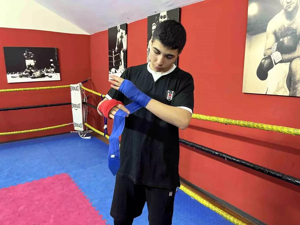 Genç Boksör Hakan Arda İlgün, Uluslararası Başarılarıyla Göz Dolduruyor