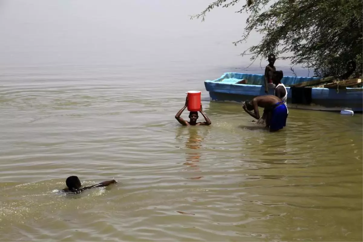 Sudan'da Aşırı Sıcaklar ve Su Krizi Halkı Zor Durumda Bıraktı