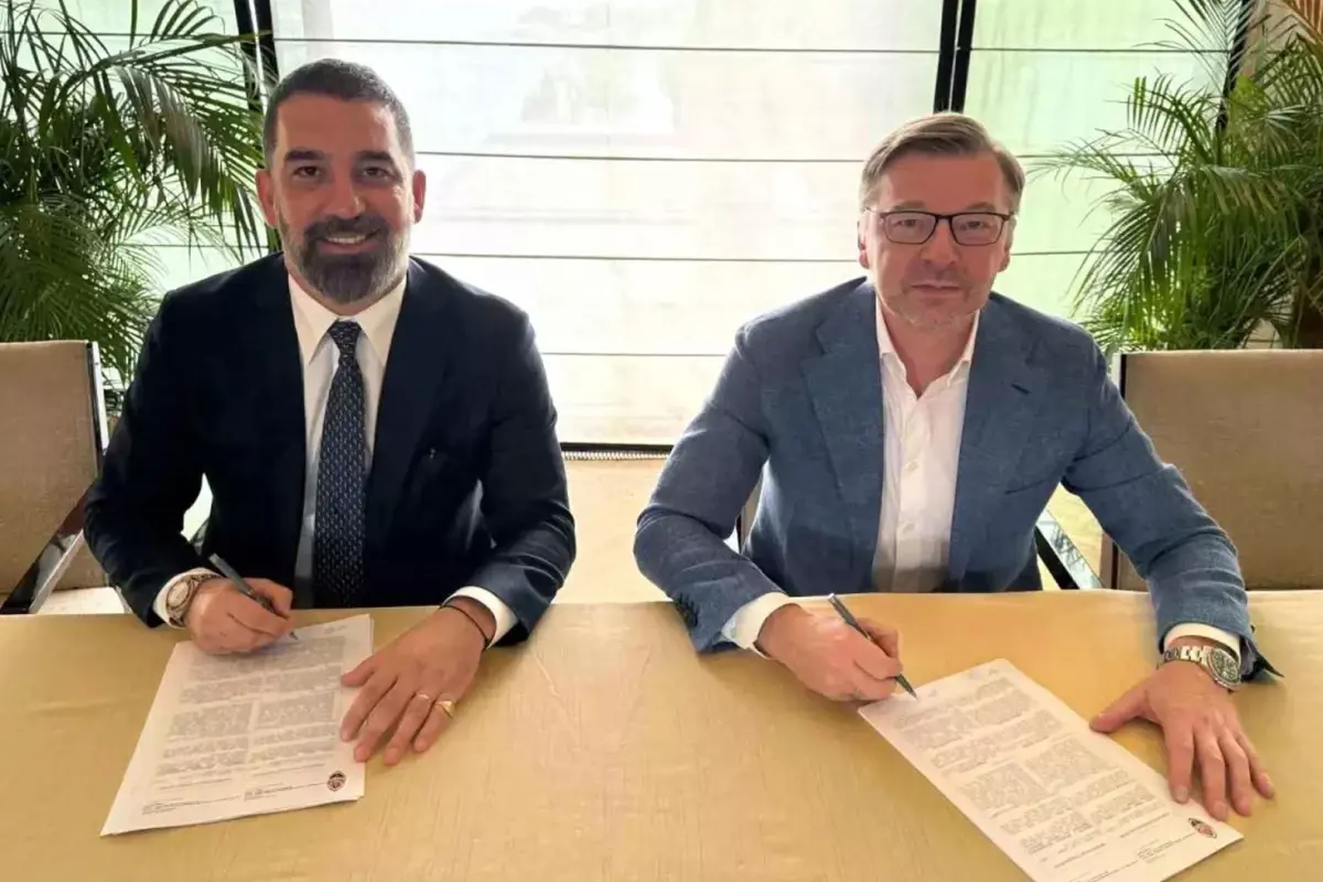 Arda Turan Galatasaray'la ilgili o ibareyi sildi