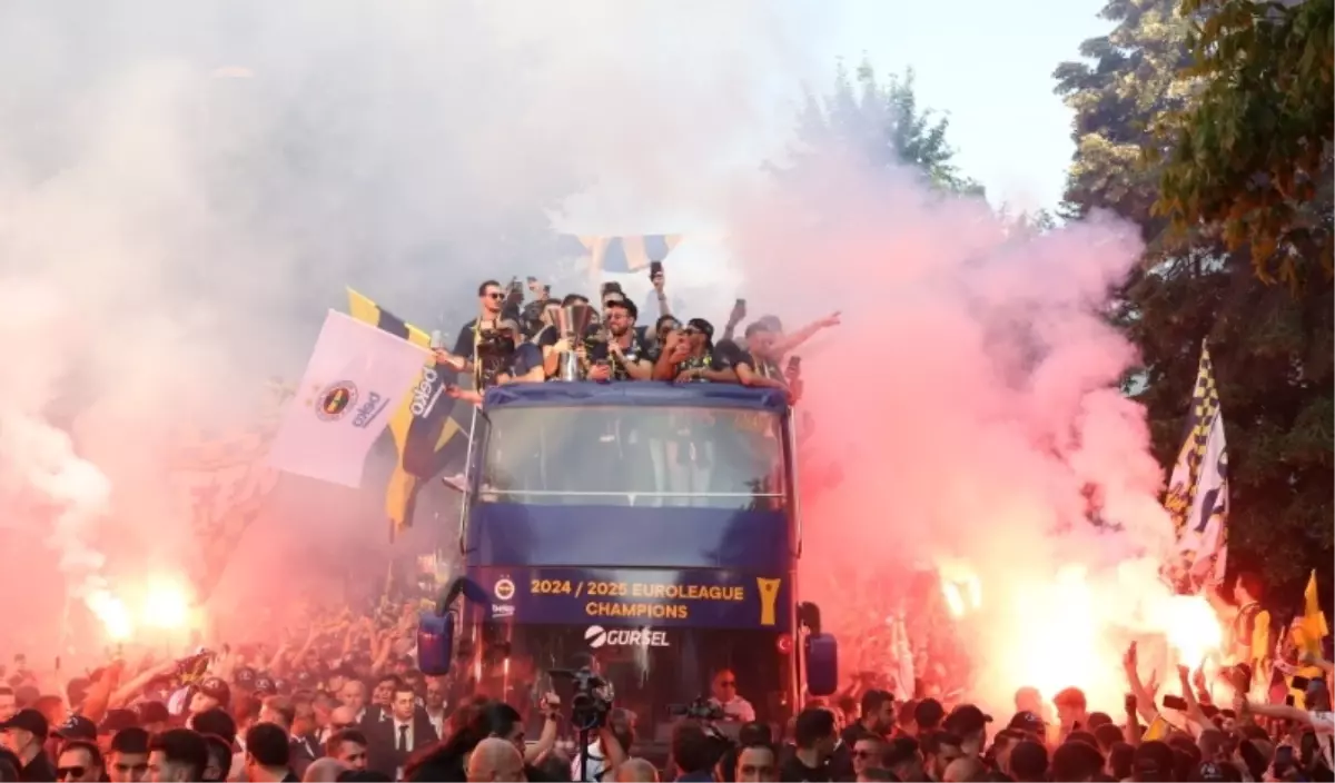 Bağdat Caddesi'ne kaç kişi geldi (Fenerbahçe Euroleague şampiyonluk kutlamaları)?