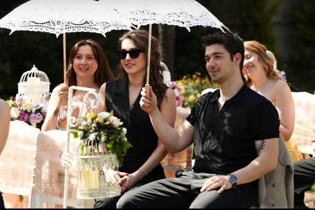 Bahar Timur ölüyor mu, Timur öldü mü, uçağı düştü mü Mehmet Yılmaz Ak diziden ayrıldı mı?