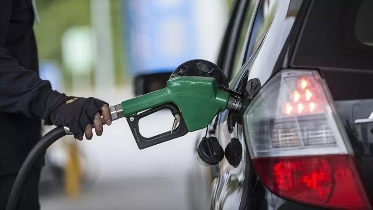 Benzine, motorine zam var mı? Güncel akaryakıt fiyatları!