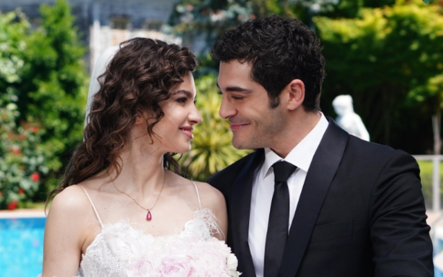 Bir Gece Masalı canlı izle! 27 Mayıs Salı Bir Gece Masalı 35. bölüm ATV canlı izleme linki var mı?