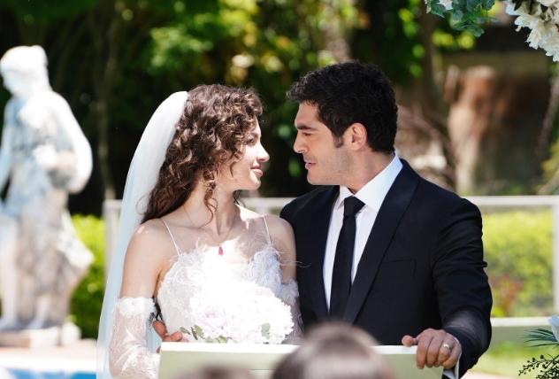 Bir Gece Masalı canlı izle! 27 Mayıs Salı Bir Gece Masalı 35. bölüm ATV canlı izleme linki var mı?