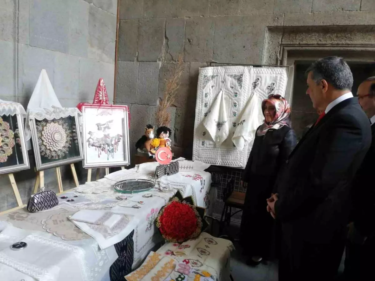 Hayat Boyu Öğrenme Haftası'nda Öğrenme Şenliği Açıldı
