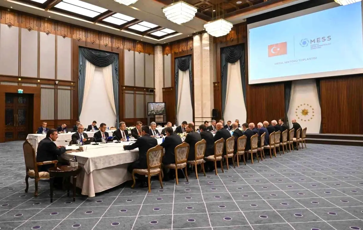 Cumhurbaşkanı Yardımcısı Yılmaz, Metal Sektörünün Güçlendirilmesi İçin İstişare Toplantısı Düzenledi