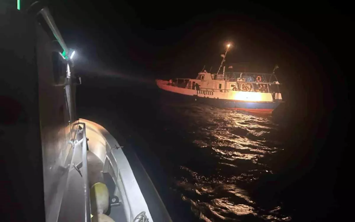 Datça Açıklarında Düzensiz Göçmen Operasyonu: 93 Göçmen Yakalandı